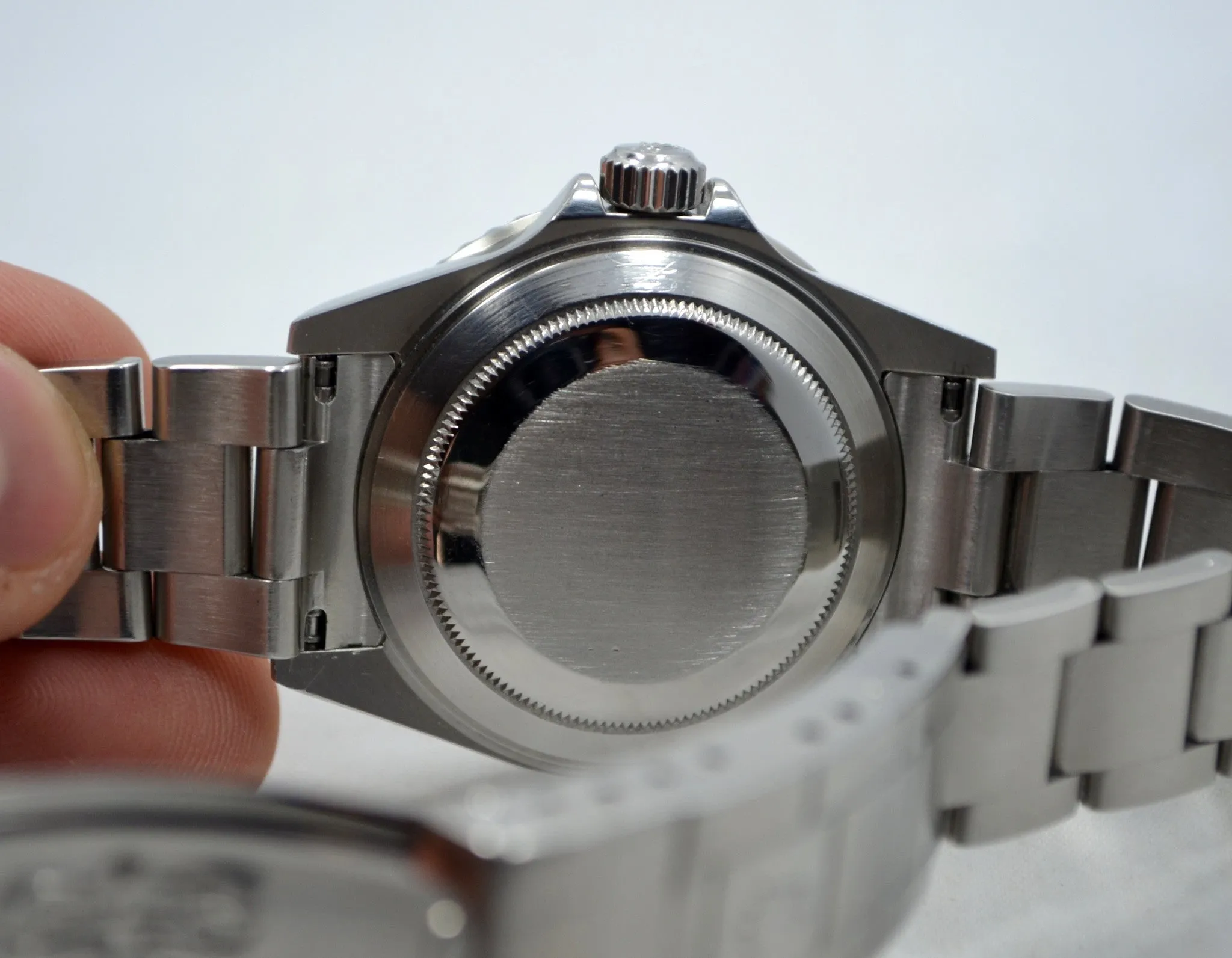 2005 Rolex Submariner 16610 "D" Serial Stainless Steel Date Automatic Watch