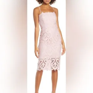 Bardot Lina Lace Sheath dress in pink rose - size 10/L NWOT