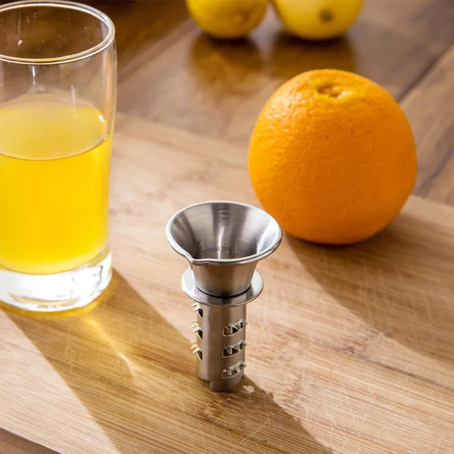Eco-Friendly Mini Citrus Juicer