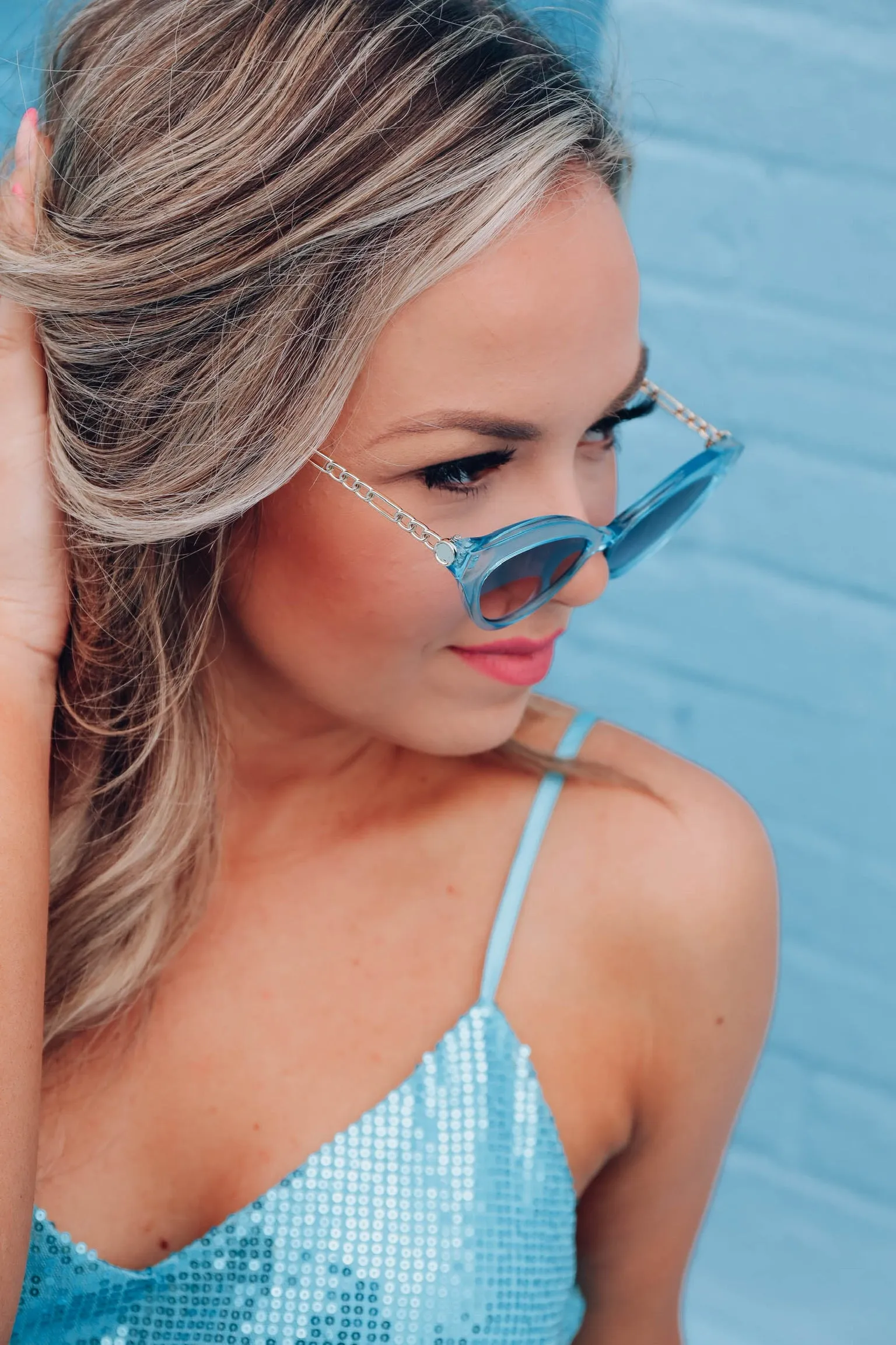 Edgy Vintage Cat Eye Sunglasses - Blue