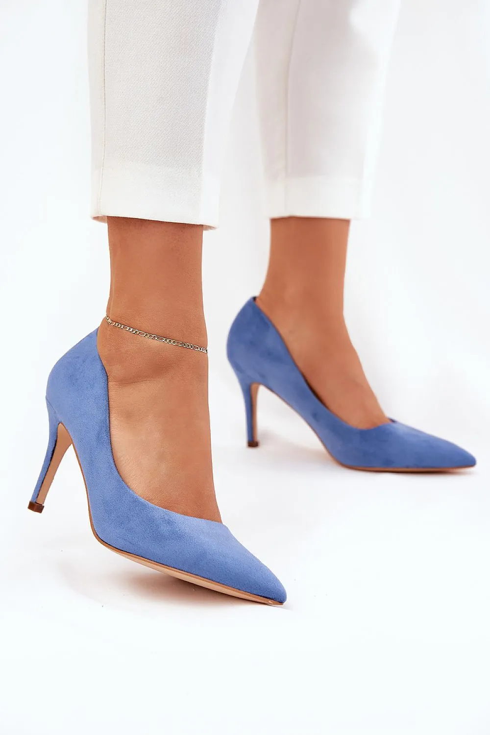 High heels Step in style