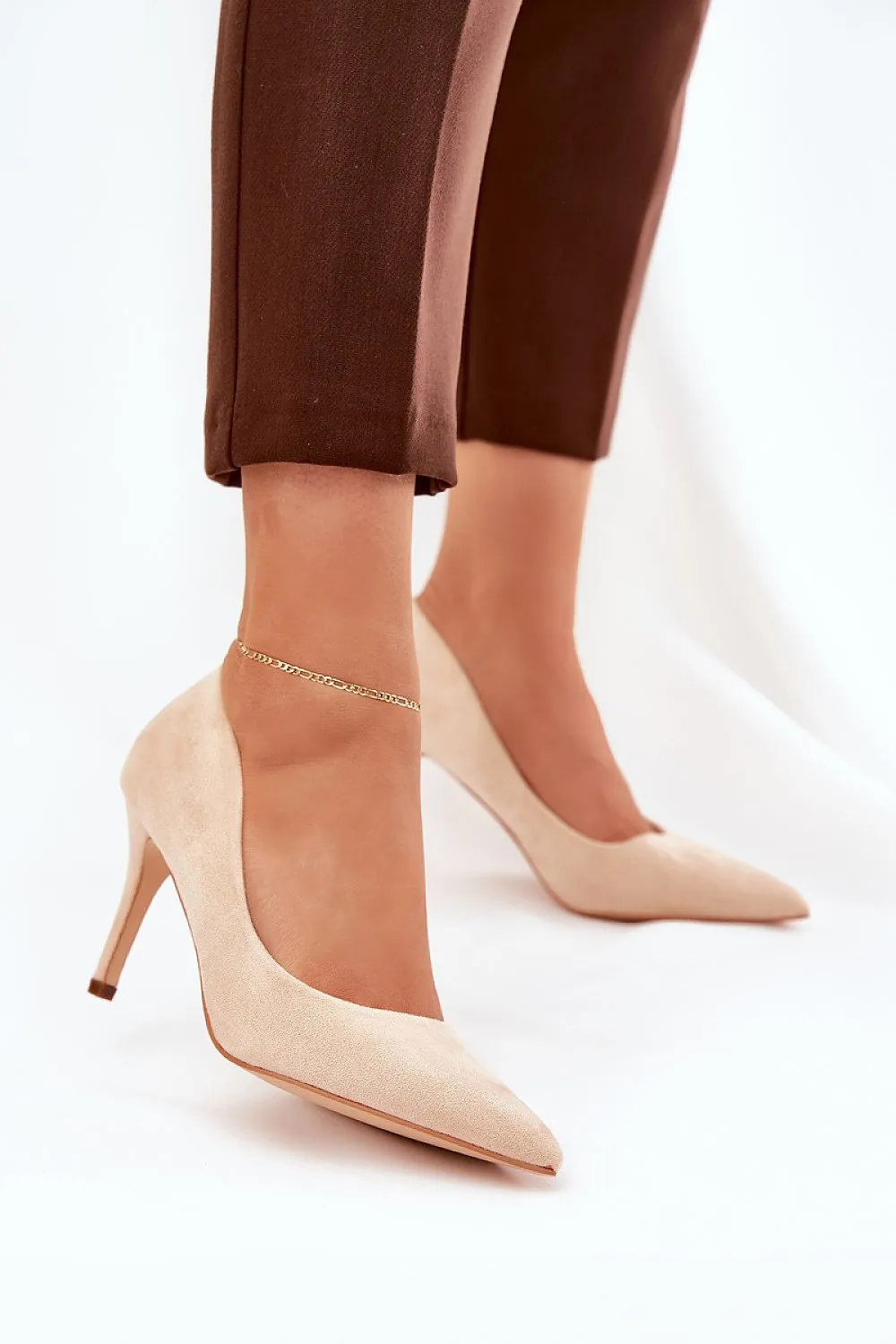 High heels Step in style