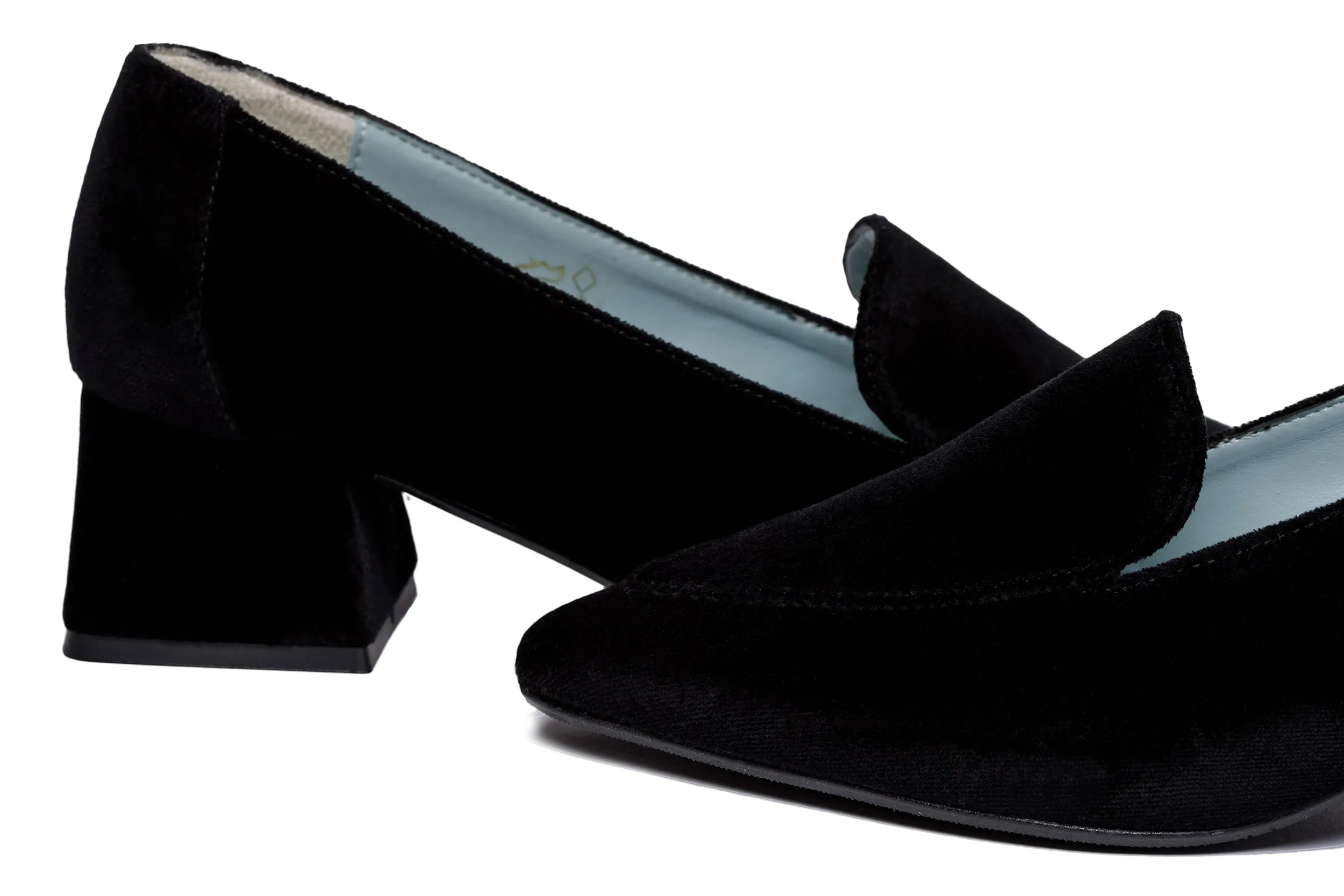 IRIS MOCASSIN VELVET BLACK