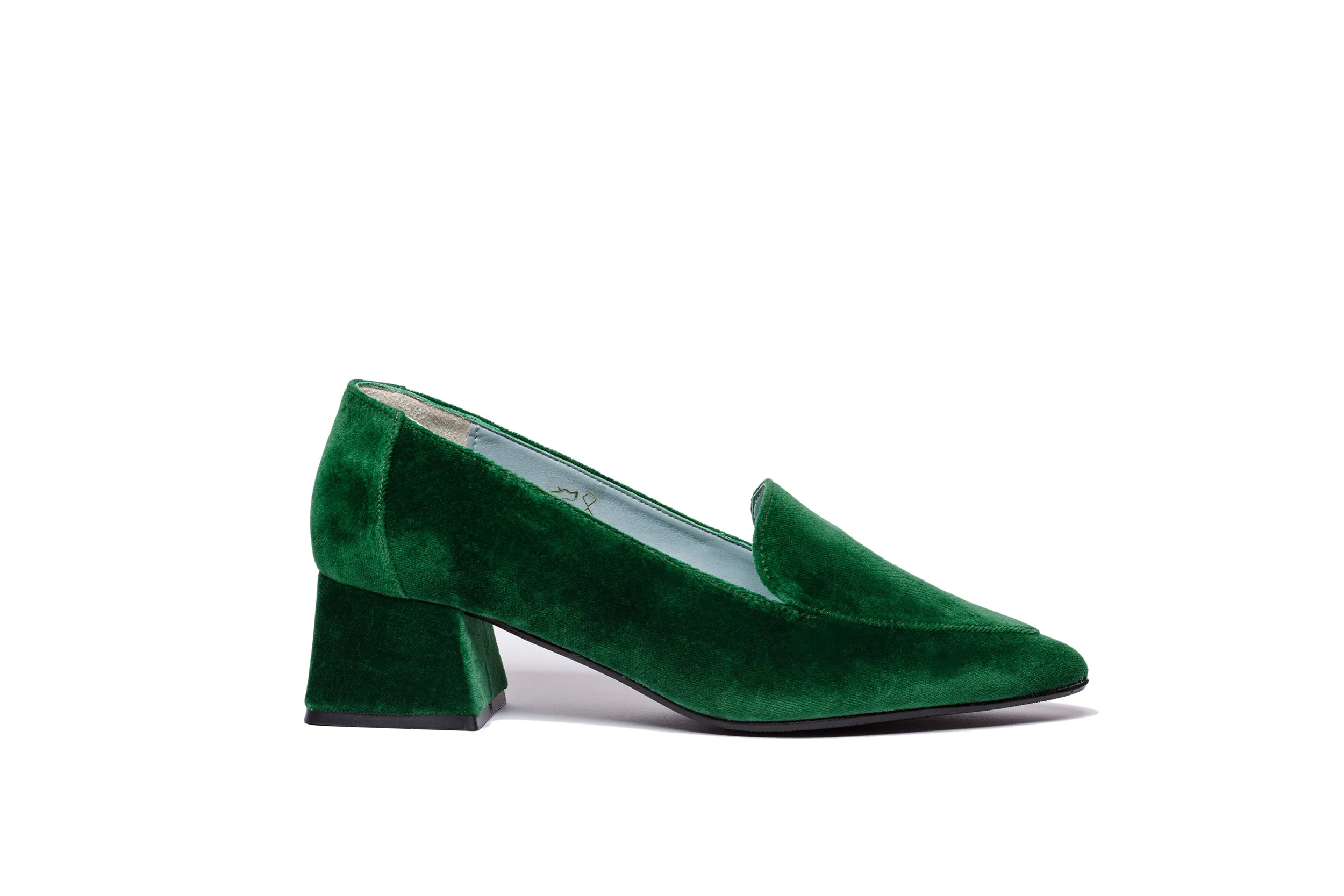 IRIS MOCASSIN VELVET GREEN