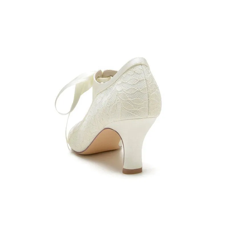 Lace High Heels Featuring a Classic Bow Design