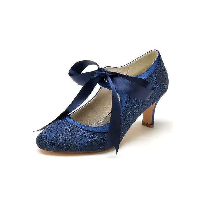 Lace High Heels Featuring a Classic Bow Design