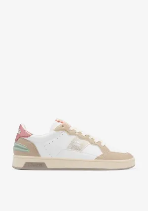 Match Skate Sneakers Gold / White