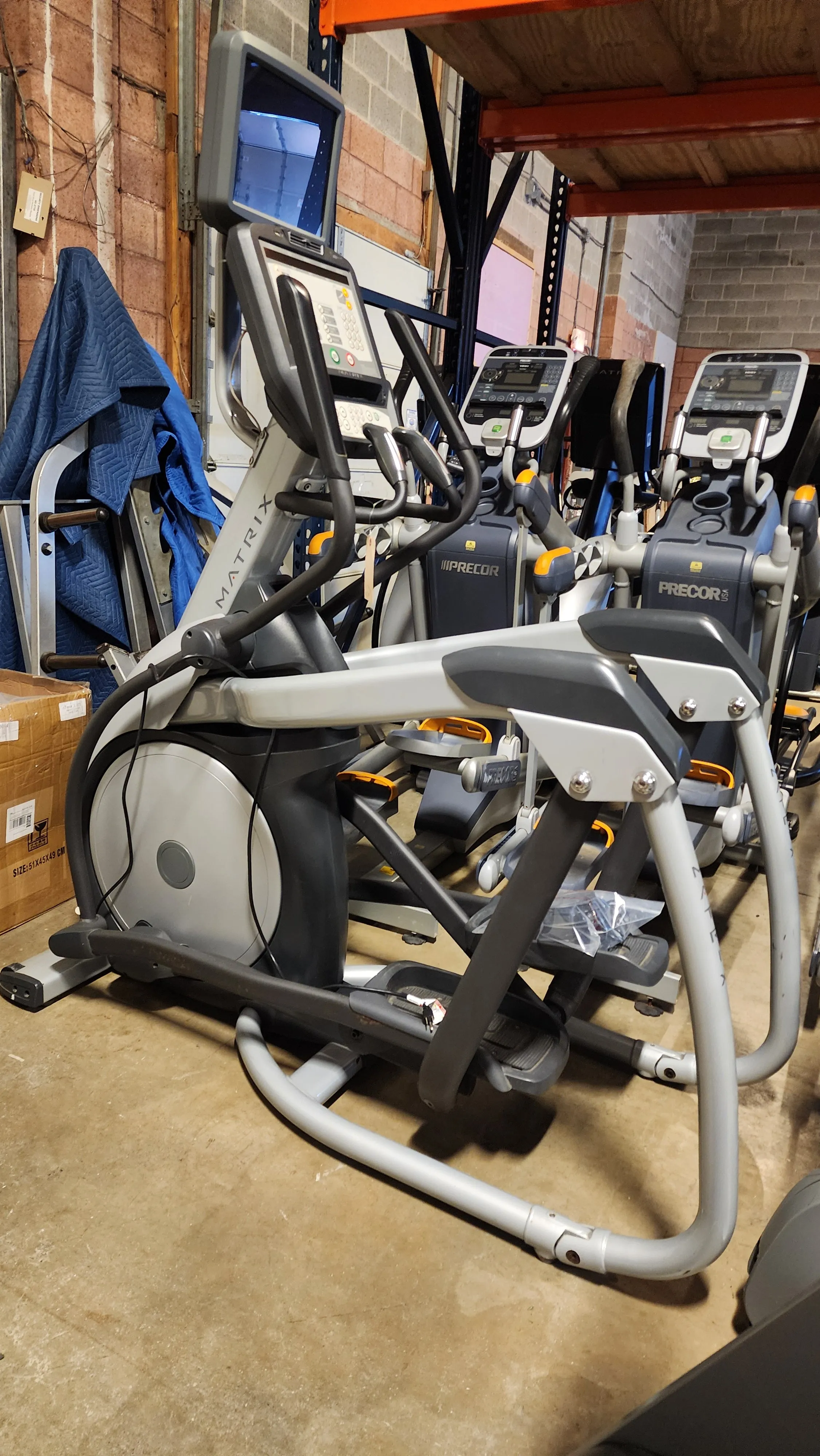 Matrix E5x Suspension Elliptical
