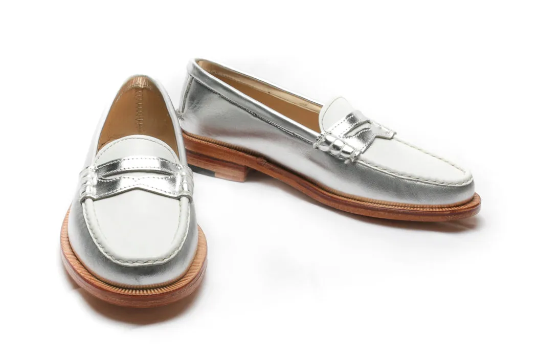 Moccasin 5379 Silver/White