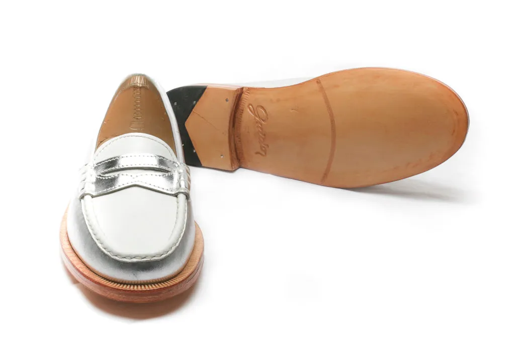 Moccasin 5379 Silver/White