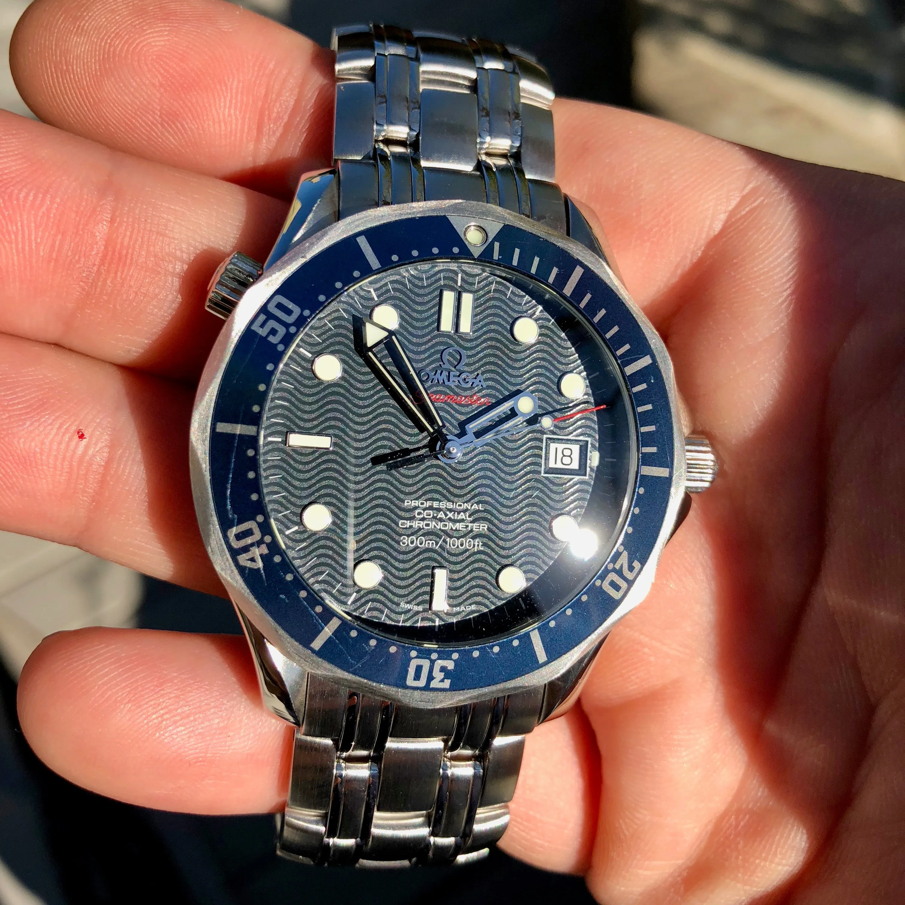 Omega Seamaster Professional Co-Axial Chronometer 2220.80 Blue Wave 41mm Steel Wristwatch Box Papers
