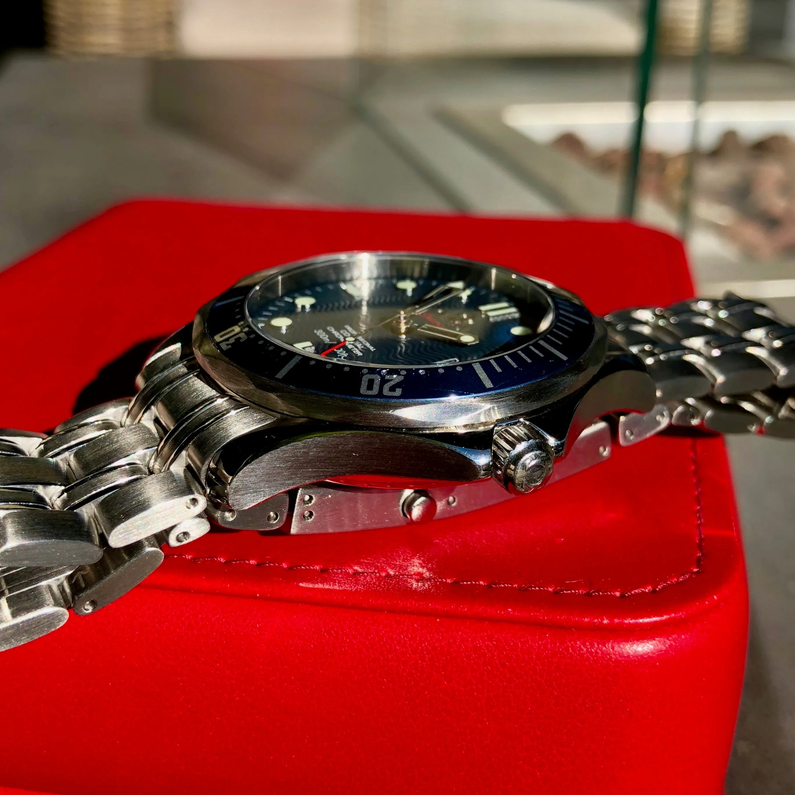 Omega Seamaster Professional Co-Axial Chronometer 2220.80 Blue Wave 41mm Steel Wristwatch Box Papers