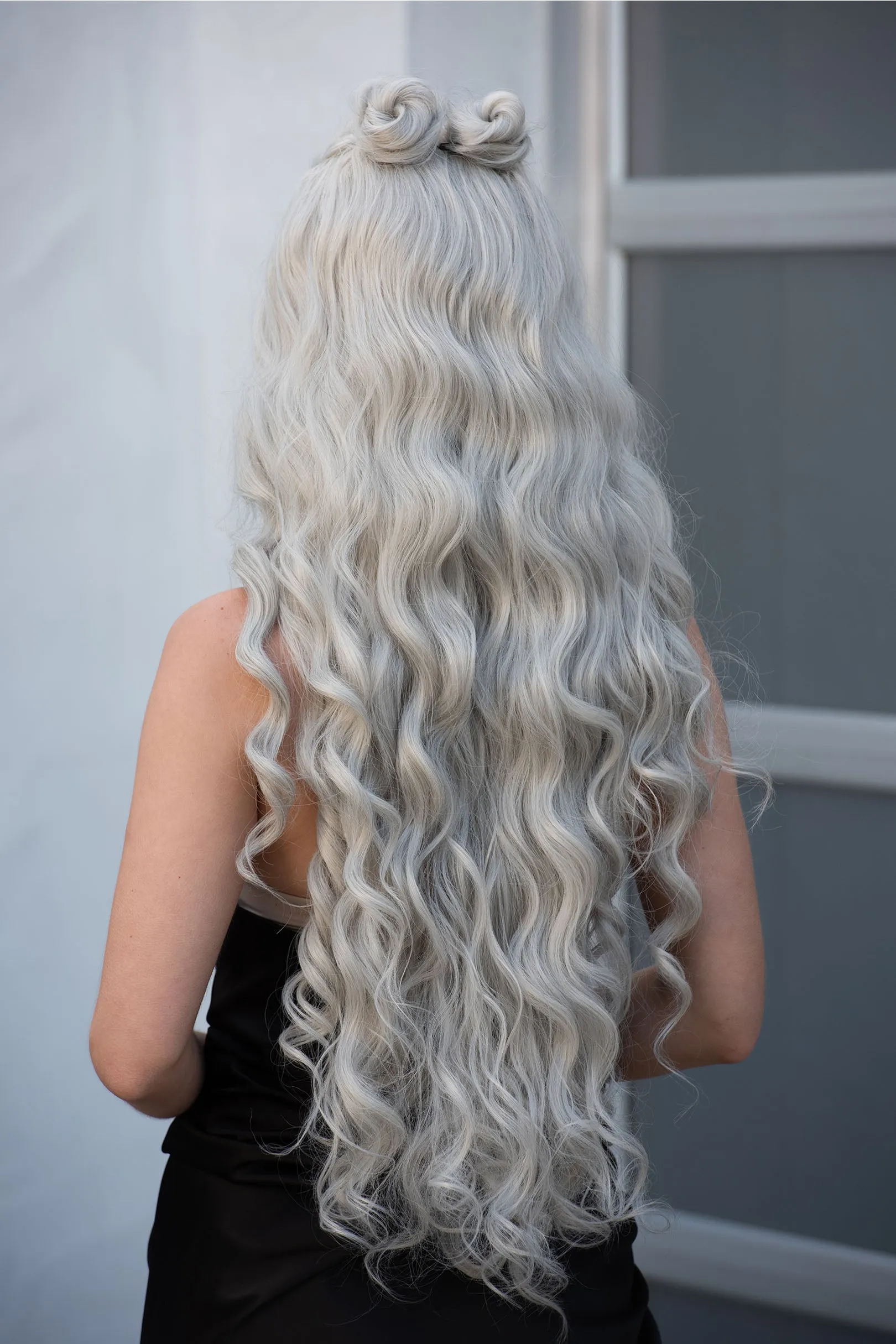 Pearl White Silver Gray Wavy Lace Top Synthetic Wig Daenerys Orla