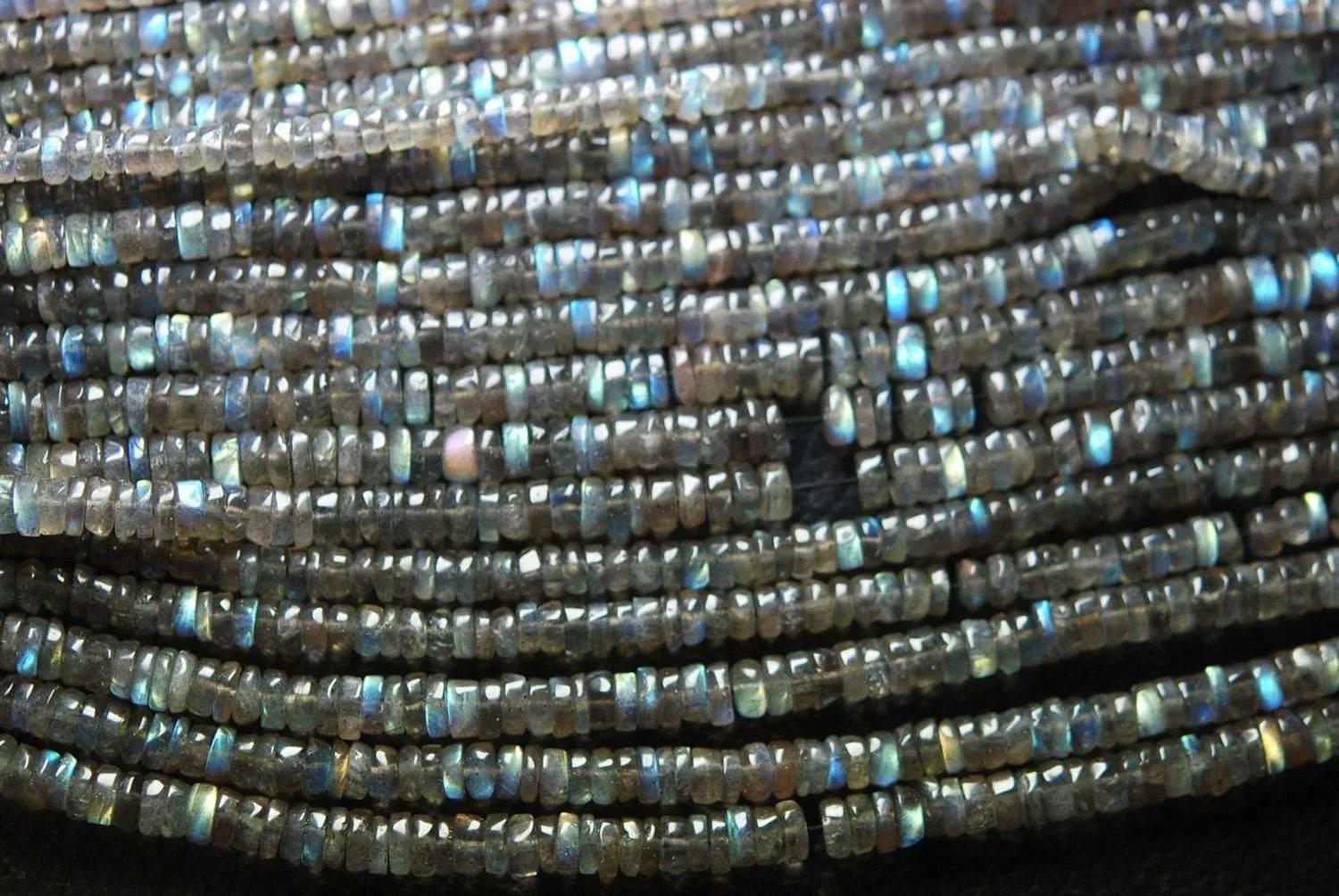 Wholesale Price, 14 Inches Strand, Finest Quality,Blue Flashy Labradorite Smooth Buttons Beads, 5-5.5mm Large