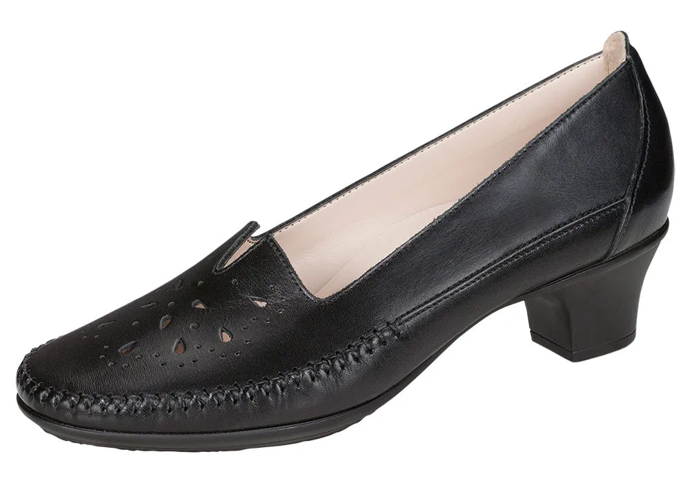 Women's Sonyo Slip On Heel in Alfa Black